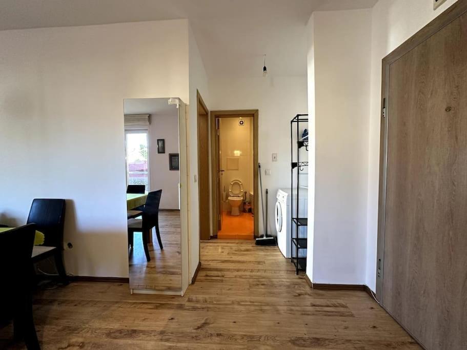 Cozy Flat In Central ソフィア エクステリア 写真